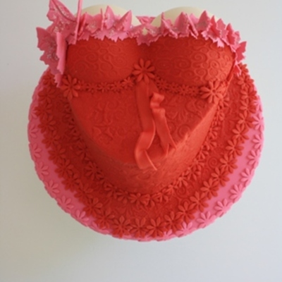 Bustier Cake