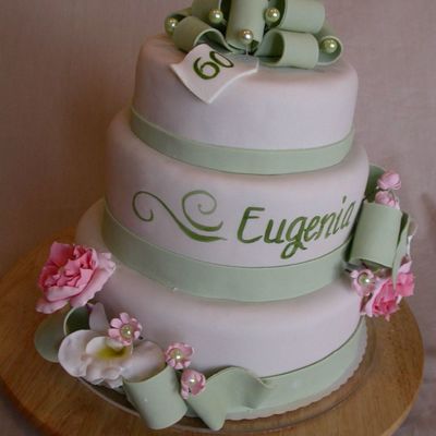 Birthday Cake With Simple Flowers