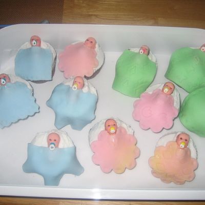 Baby Shower Cupcakes