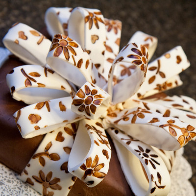 Chocolate Bow Fondant Present