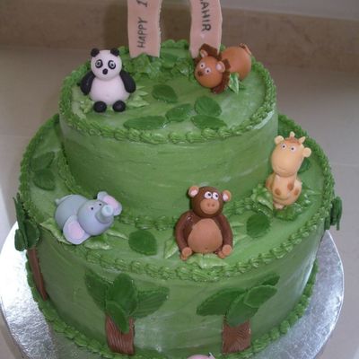 Jungle/zoo Animal Birthday Cake