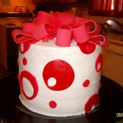 Polka-Dot Cake