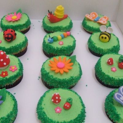 Cute Garden Cupcakes