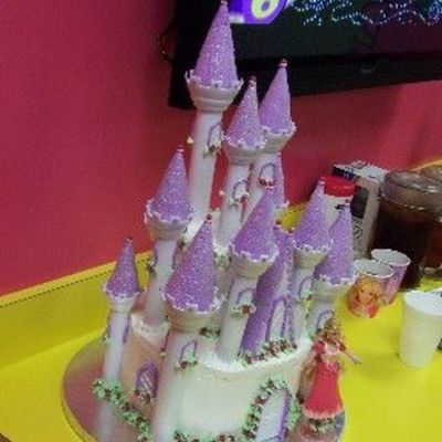 Barbie Twelve Dancing Princesses Castle