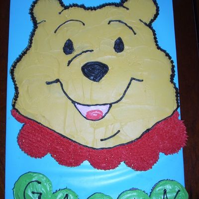 Winnie The Pooh Cupcake Cake