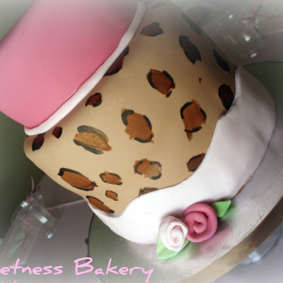 Leopard Bridal Cake
