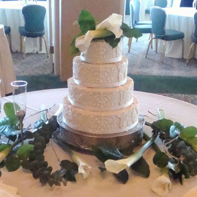 "spackled And Scrolled" Wedding Cake