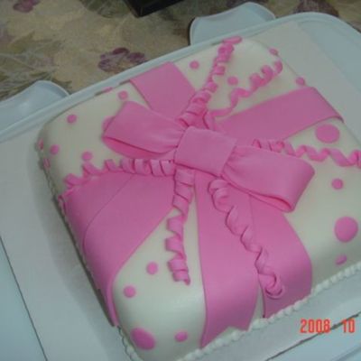 Course 3 Wilton Fondant Ribbon Cake