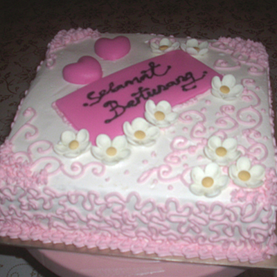 Engagement Cake For Intan