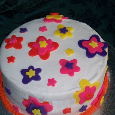 Crazy Daisy Shower Cake, 3 Of 4