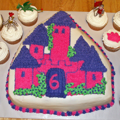 Princess Castle And Knight Cupcakes