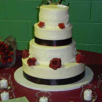 Burgundy Rose Wedding Cake
