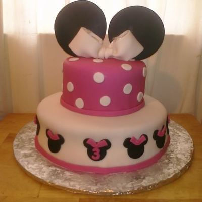 Minnie Mouse Cake