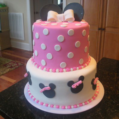 Minnie Mouse Cake