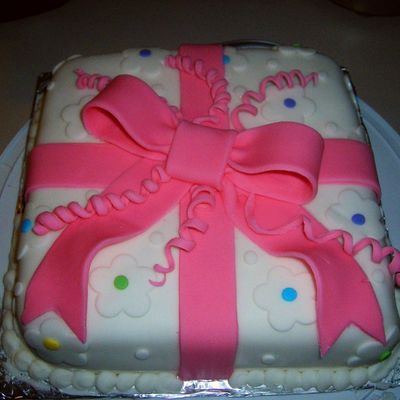 Wilton Gift Cake