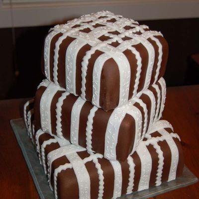 Square_Wedding_Cake.jpg