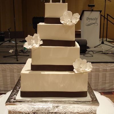 Modern Square Cake With Magnolia Blossoms