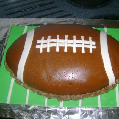 My First Attempt At A Fondant Cake.