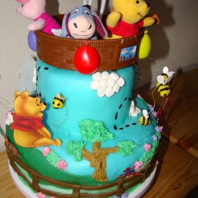 Winnie The Pooh Birthday Cake