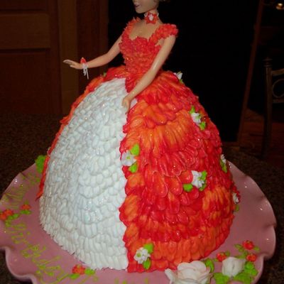 Calli's Doll Cake