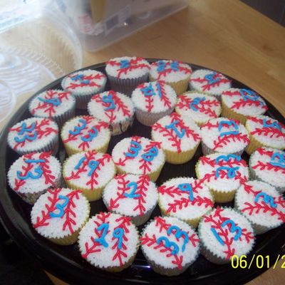 Cupcakes For Baseball Team