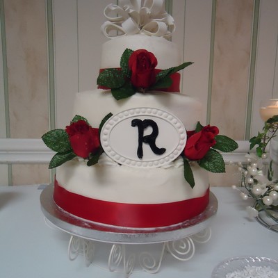Red And White Wedding Cake