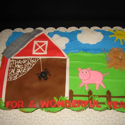 Charlotte's Web Cupcake Cake