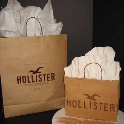 Hollister Cake