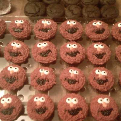 Elmo Cucakes