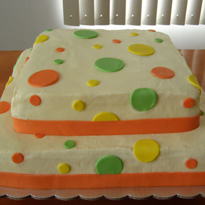 Valentinas Polka Dots Cake