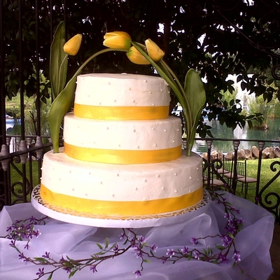 Tulip Wedding Cake