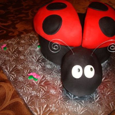 Ladybug Baby Shower Cake