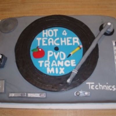 Wedding Rehearsal Turntable Cake