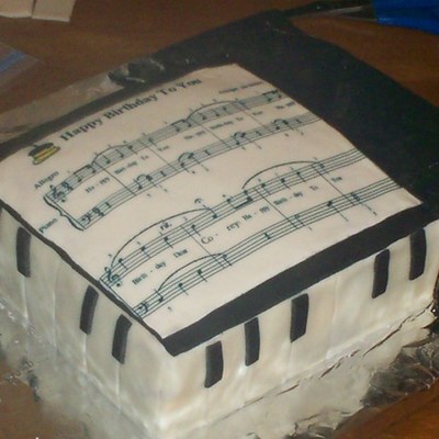 Piano And Sheet Music Cake