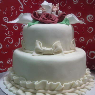 Ivory Fondant Cake