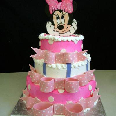 Minnie Mouse Cake