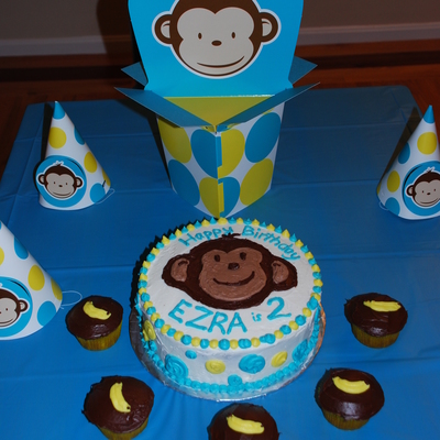 Mod Monkey Cake And Banana Cupcakes