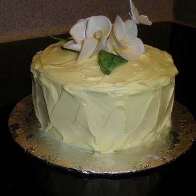 Small Plumeria Cake