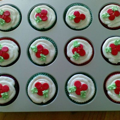 Holly Cupcakes