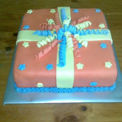 Orange Present Cake