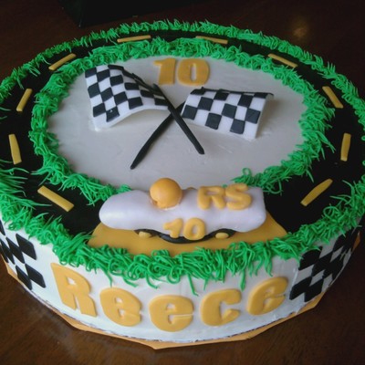 Reece's Racetrack Cake