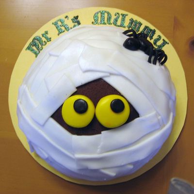 Mummy Cake