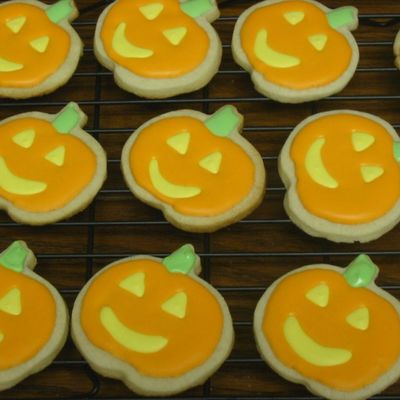 Jack-O-Lantern Cookies!