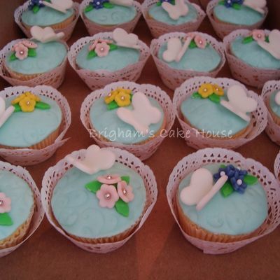 Mother's Day Cupcake