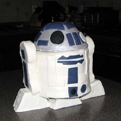 R2D2 Cake