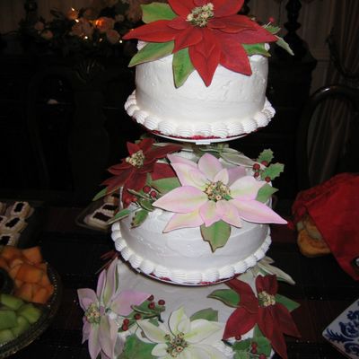 Poinsettia Cake