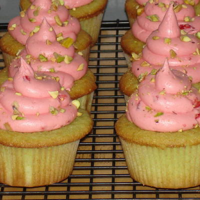 Pink And Green Makes A Scene