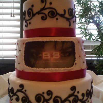 Red/white/black Cake