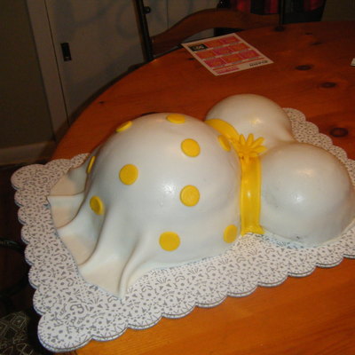 Baby Belly Cake