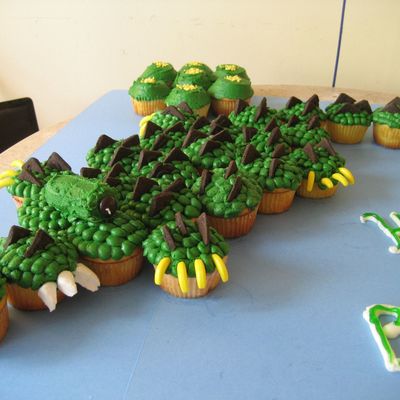 Alligator Cupcakes